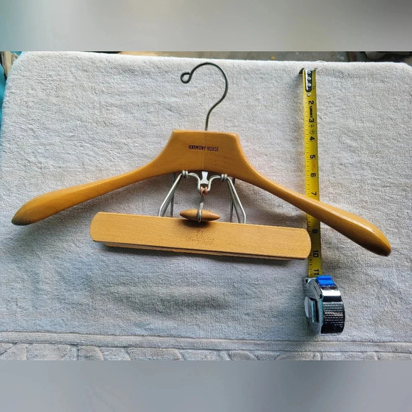 Vintage  Wooden Hanger Harmony House - Picture 8 of 9